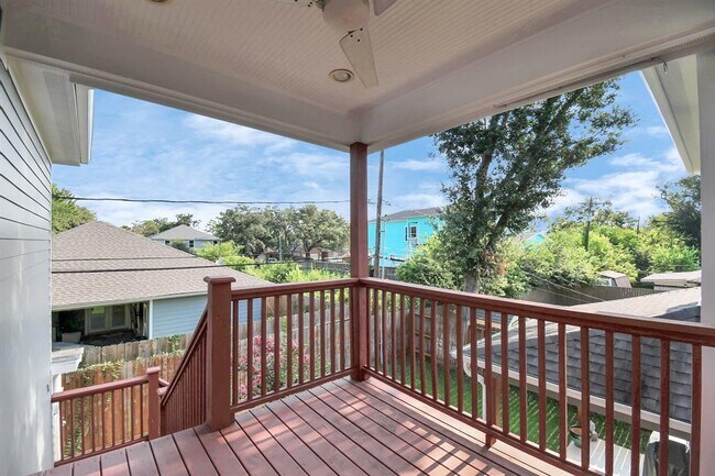 Foto del edificio - 9022 Topaz St