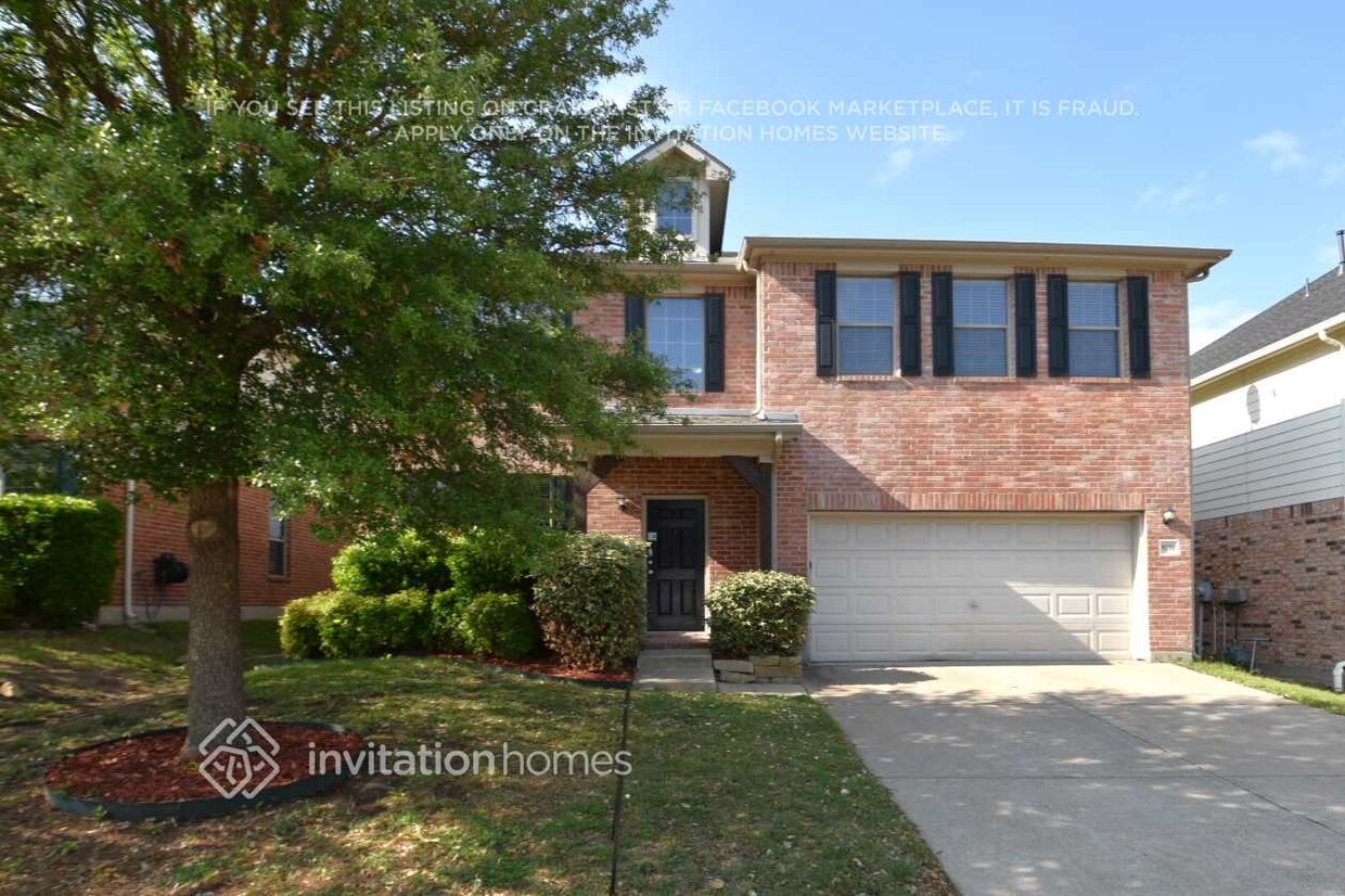 Foto principal - 9156 Brook Hill Ln