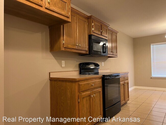 Building Photo - 3 br, 2 bath House - 321 Autumn Dr.