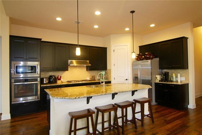 Building Photo - 14217 Tyburn Trail