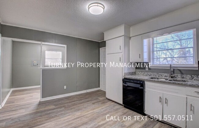 Building Photo - 202 Overland Trail