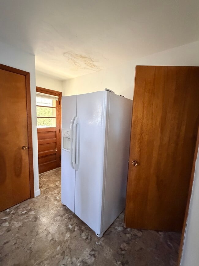 Building Photo - Greenwood Estates