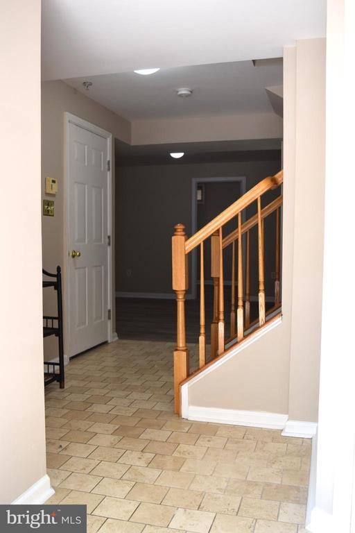 Building Photo - 23 Creekside Dr