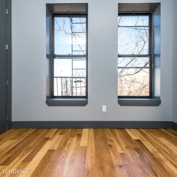 Building Photo - 607 Seneca Ave