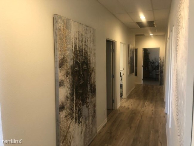 Building Photo - 74-710 CA-111