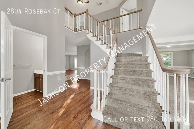 Foto del edificio - 2804 Rosebay Ct