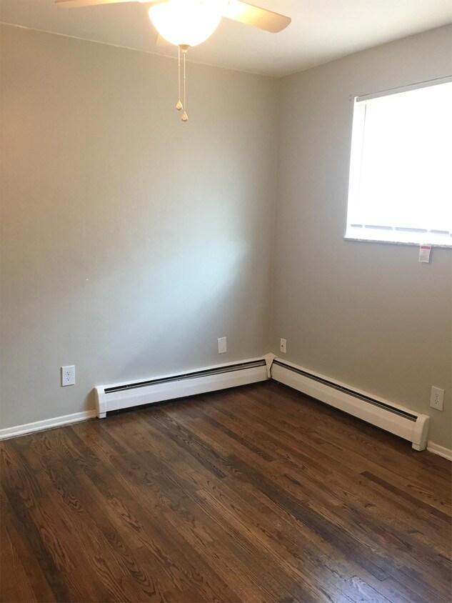 110 Koehler Ave Unit 11004, Reading, OH 45215 Room for Rent in