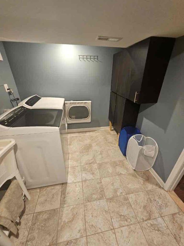 Foto del edificio - 3207 Glenmore Ave