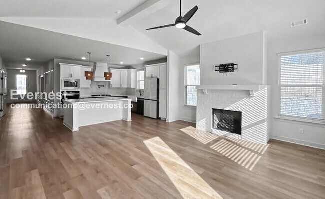 Foto del edificio - 9436 Fox Gap Ln