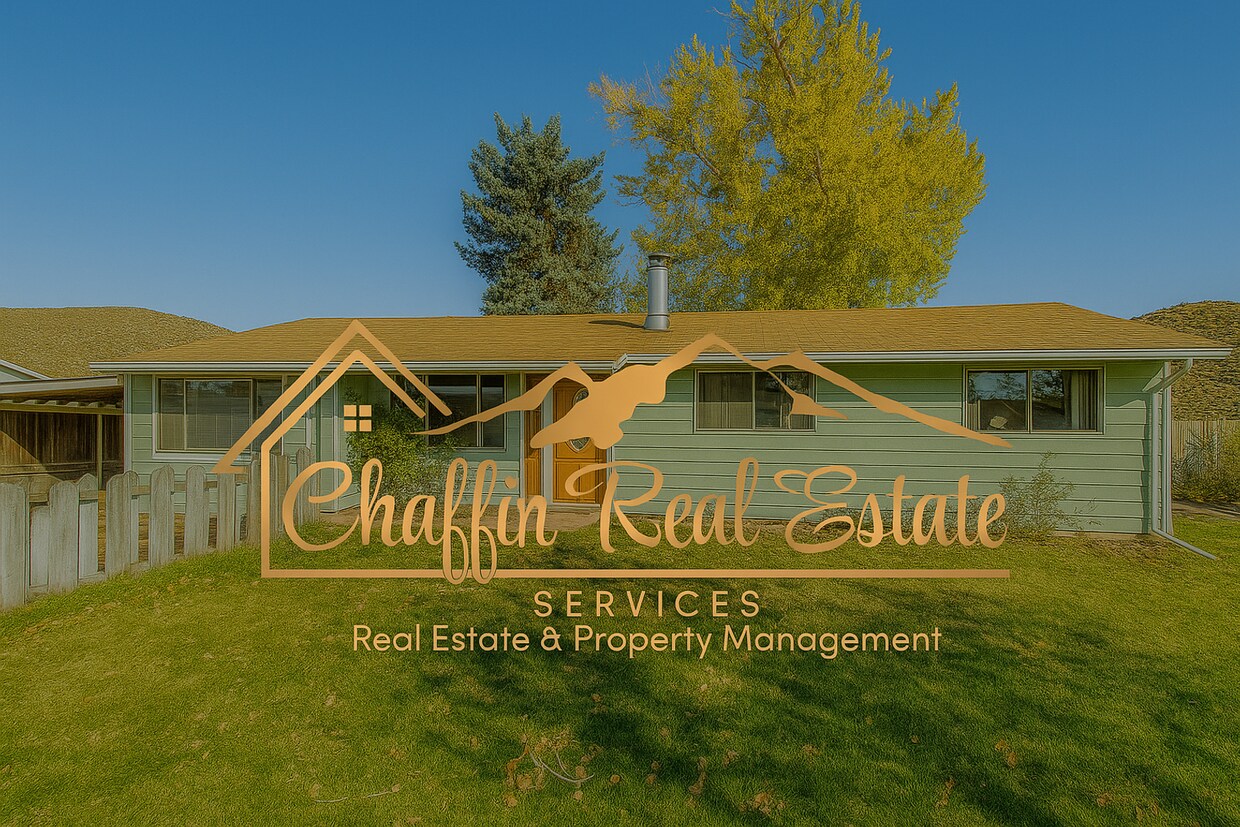 Primary Photo - Charming 3 Bedroom Home