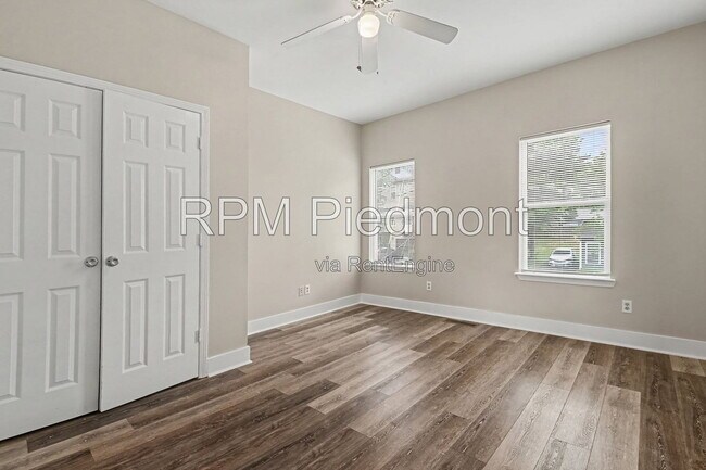Foto del edificio - 751 Prince Pl NW