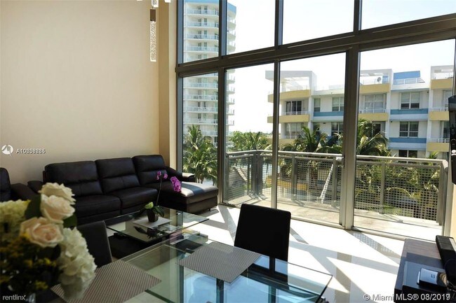 Building Photo - 3 br, 3 bath Condo - 6000 Collins Ave # 5422