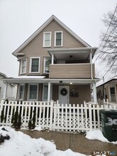 Building Photo - 30 Boston Terrace