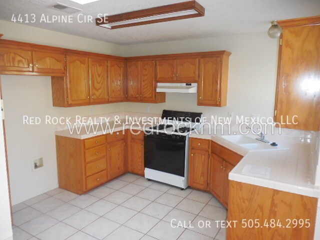 Foto del edificio - Single Story 3BR/2BTH Home on Large Lot