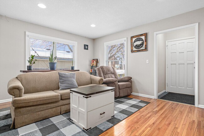 Sala de estar 2 - 4319 W 36th St