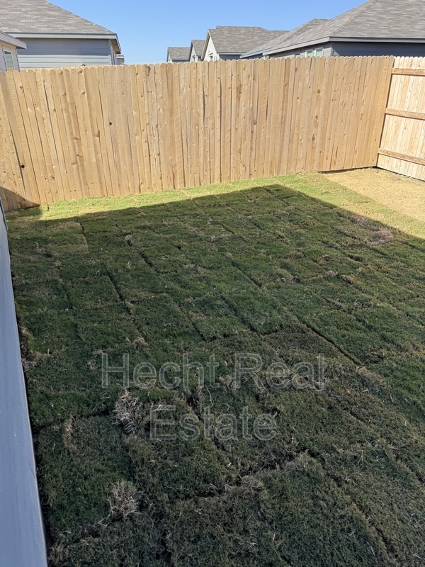 Building Photo - 1526 Tiptop Mdw