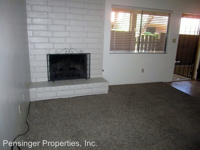 Foto del edificio - 7205 Quailwood Dr