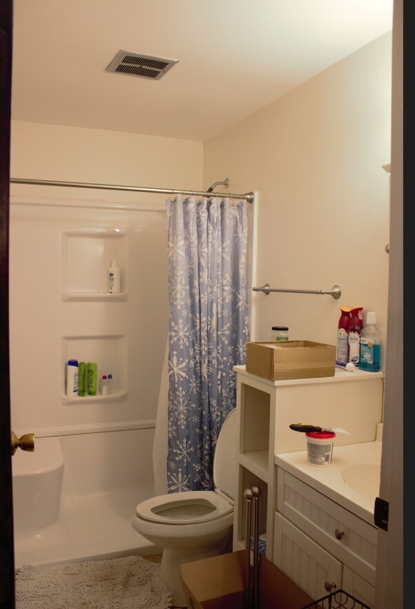 Foto del edificio - 4002 Woodridge Dr