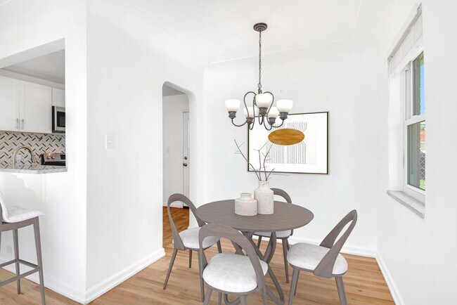 Foto del edificio - Move-in-ready Park Hill home with oversize...