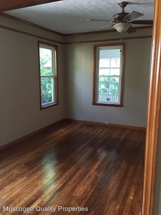 Foto del edificio - 3 br, 1 bath House - 1025 Linwood Blvd