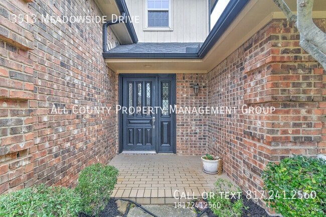 Building Photo - 3513 Meadowside Dr