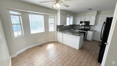 Building Photo - 3905 Elwood Way