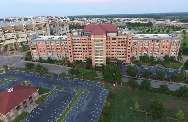 Foto del edificio - 1 Bed, 1 Bath at Carolina Walk - Steps from Williams Brice Stadium!