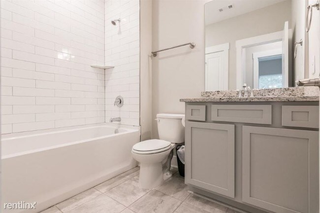 Foto del edificio - 165 Stonecrest Dr