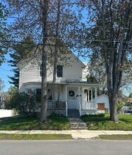 Building Photo - 22 2nd St