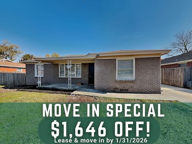 Building Photo - 3758 Denton Hwy