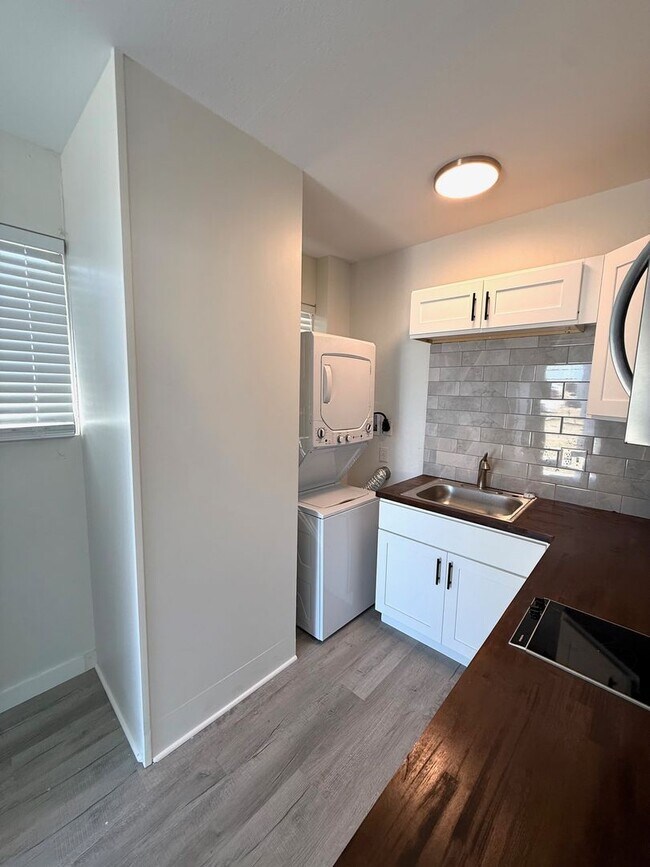 Foto del edificio - 3181 Hatton St