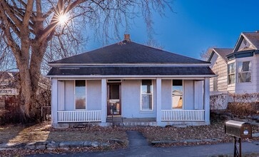 Building Photo - 512 E 2nd St