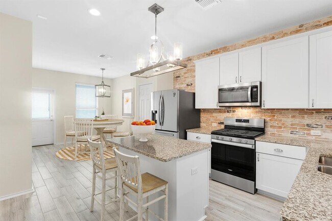 Building Photo - 546 Pepper bark Loop