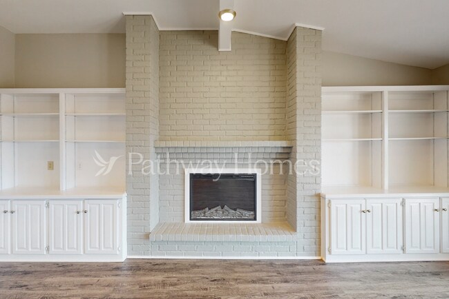 Foto del edificio - 608 Westway Dr