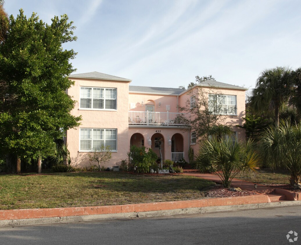 Primary Photo - 432 Armada Rd S