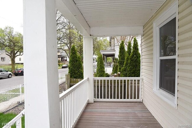 Building Photo - 3 br, 2 bath House - 1222 West Ave