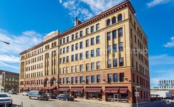 Building Photo - 150 E Main St