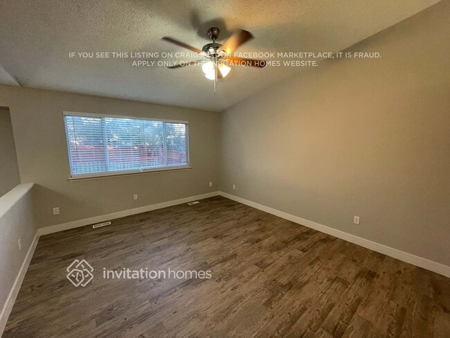 Building Photo - 10523 Hyacinth Pl