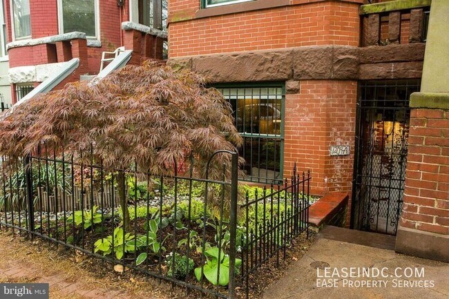 Foto del edificio - 1209 East Capitol St SE
