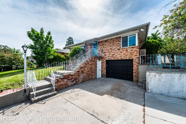 Foto del edificio - 3 br, 2 bath House - 170 Mayberry Dr.