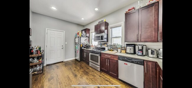 Foto del edificio - 3569 W Cortland St