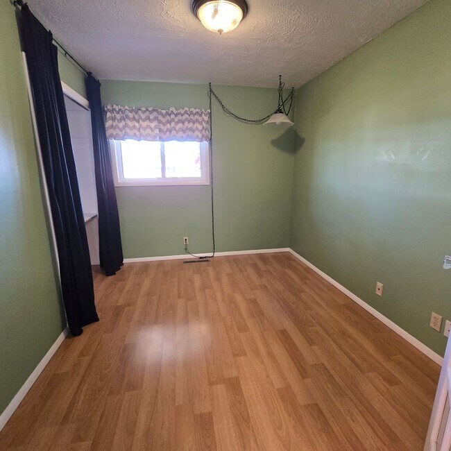 Foto del edificio - 712 SW 4th St