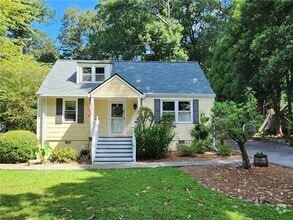 Building Photo - 3516 Hildon Cir