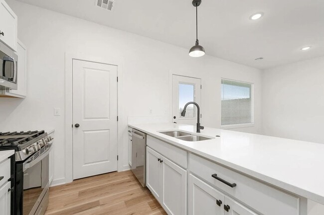 Building Photo - NEW Construction 3 Bedroom Duplex!