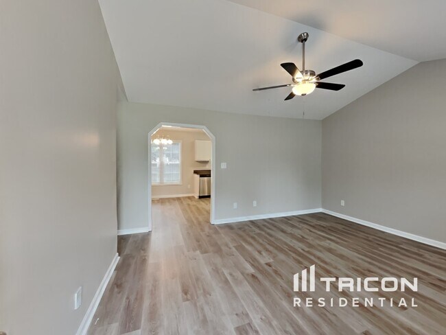 Building Photo - 2056 Ballston Pl