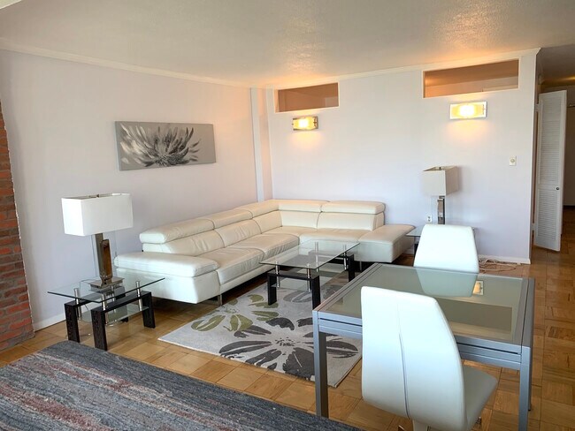 Foto del edificio - 9 Hawthorne Pl
