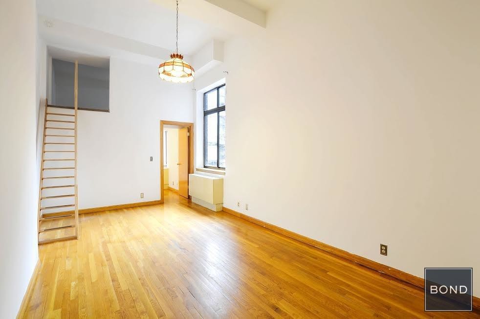 Foto principal - 457 W 46th St