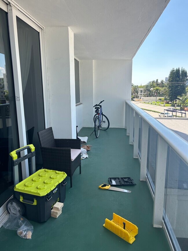 Foto del edificio - 3140 S Ocean Dr