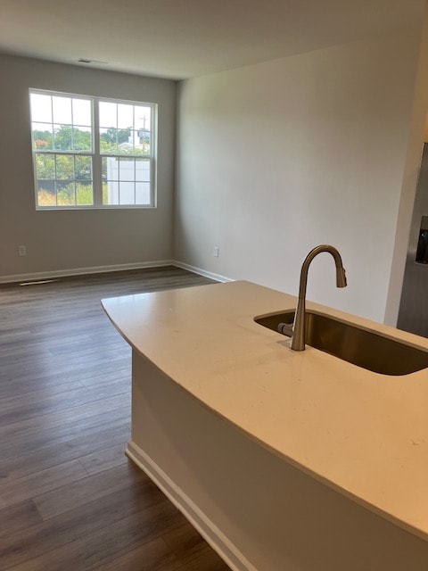 Foto del edificio - 1816 Bluejay Ln