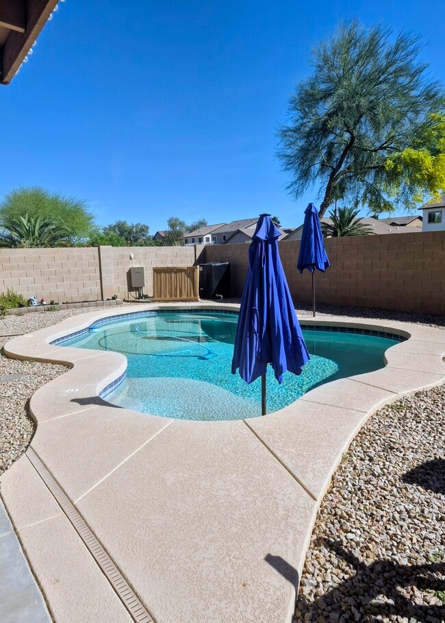 Building Photo - 3061 E Mineral Park Rd